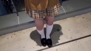 周末去足疗洗浴会所 找了个巨乳女技师按摩给她加钱提供性服务